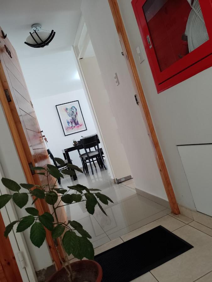 A minutos del centro Con cochera Trujillo Exterior foto